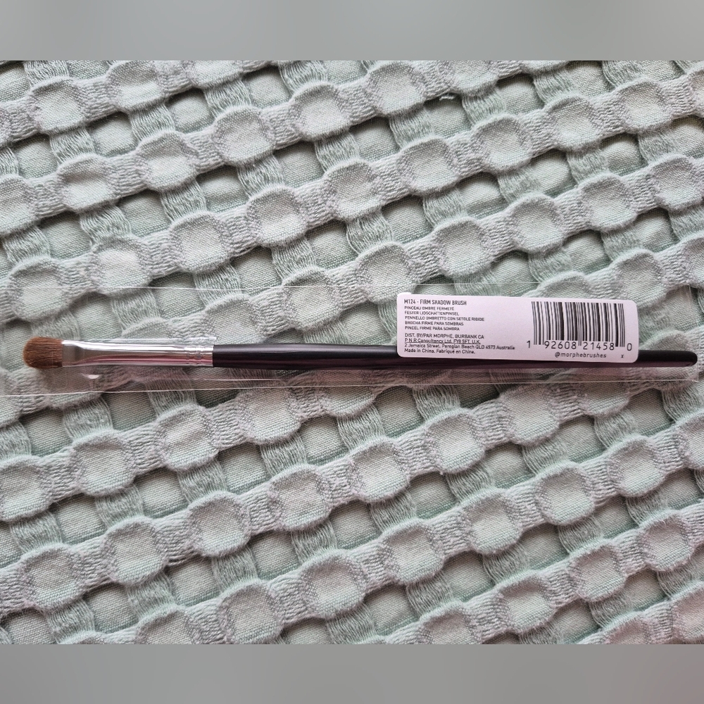 Morphe (M124) Firm Shadow Brush